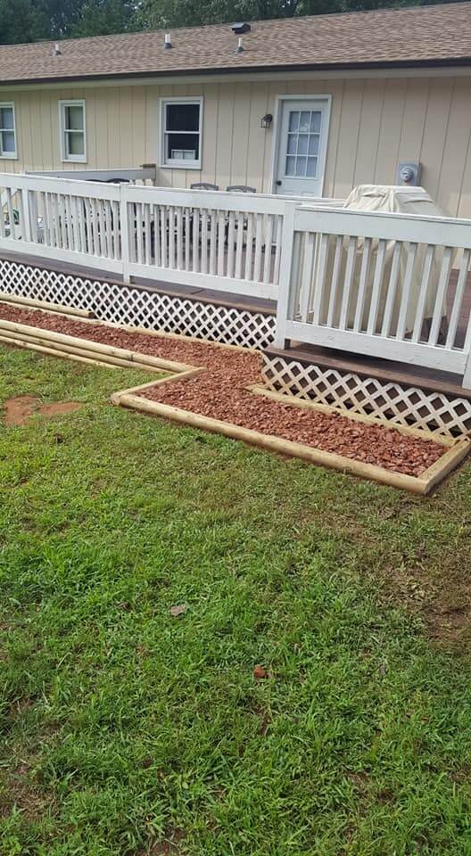 Wrenn's Lawn Service in Hickory, North Carolina - Yard mowing, trimming, mulching, landscaping, yard debris removal, gutter cleaning & routine maintenance.