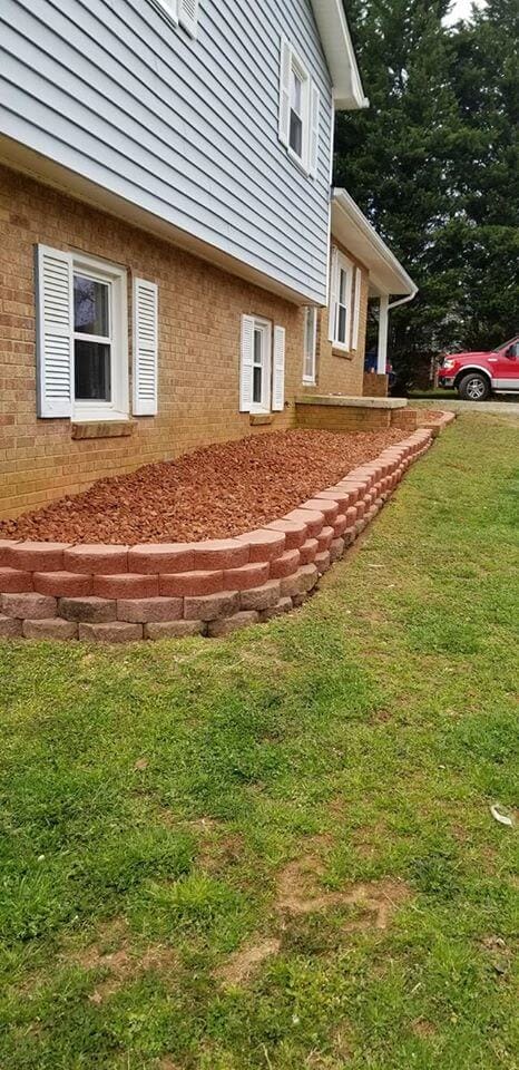 Wrenn's Lawn Service in Hickory, North Carolina - Yard mowing, trimming, mulching, landscaping, yard debris removal, gutter cleaning & routine maintenance.